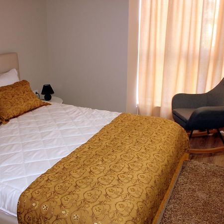 Fleur Apartment Tirana Buitenkant foto
