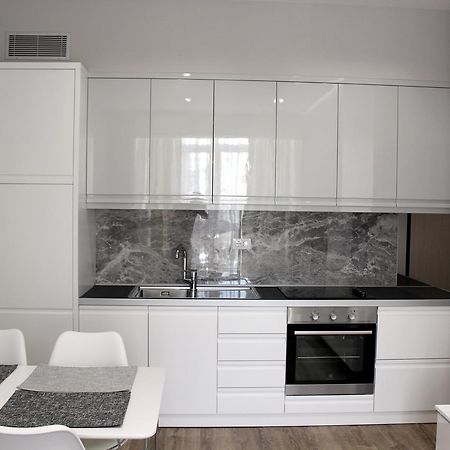 Fleur Apartment Tirana Buitenkant foto