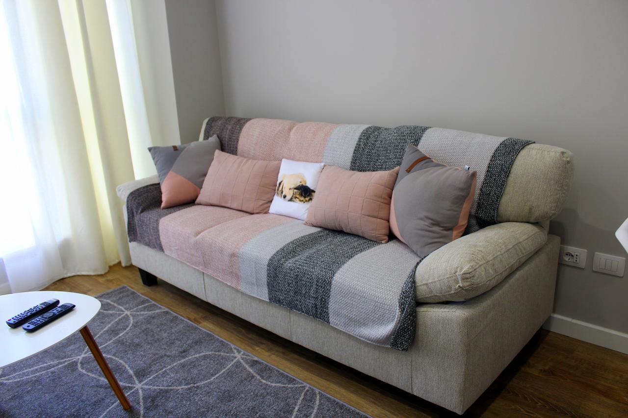 Fleur Apartment Tirana Buitenkant foto